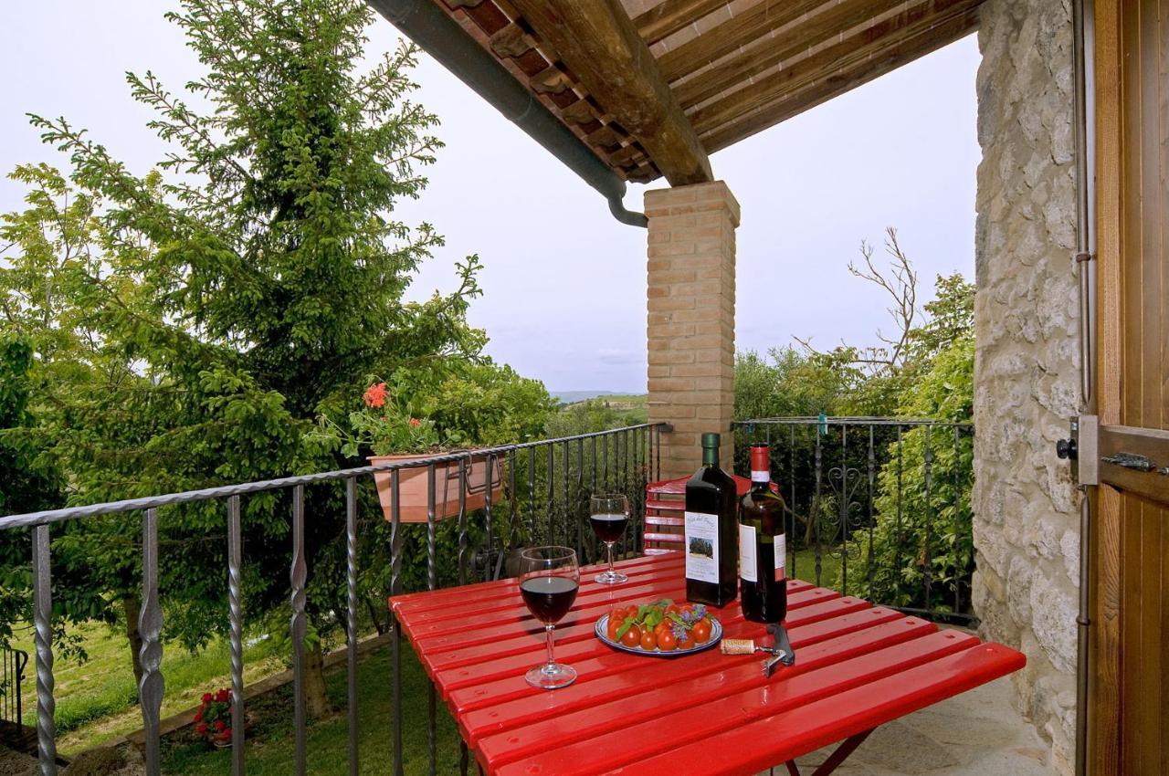 Agriturismo Fontesettimena Appartamento Rondine- Appartamento Capriolo Volterra Exteriör bild